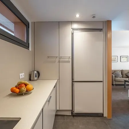 Apartamento Con Gran Terraza Delante Del Mar Roses Exterior photo