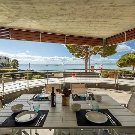 Apartamento Con Gran Terraza Delante Del Mar Roses Exterior photo