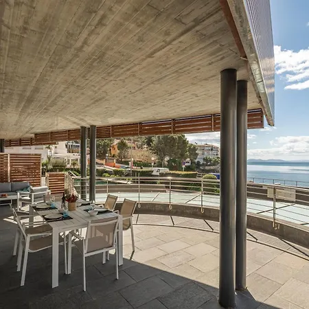 Apartamento Con Gran Terraza Delante Del Mar Roses Exterior photo